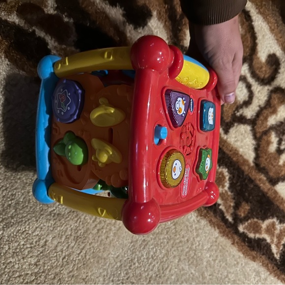 VTech Activity Cube - Picture 2 of 4